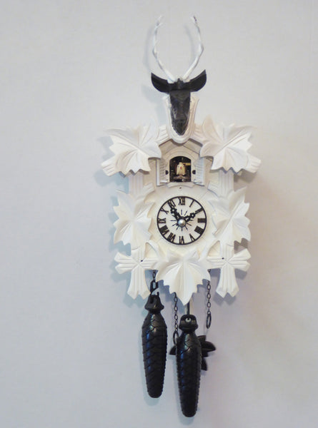 Carved battery-powered cuckoo clock with deer head and five maples leaves (Black & white) 30 cm by Engstler